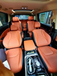 Cho thuê xe Carnival Đà Lạt 7 chỗ có tài xế